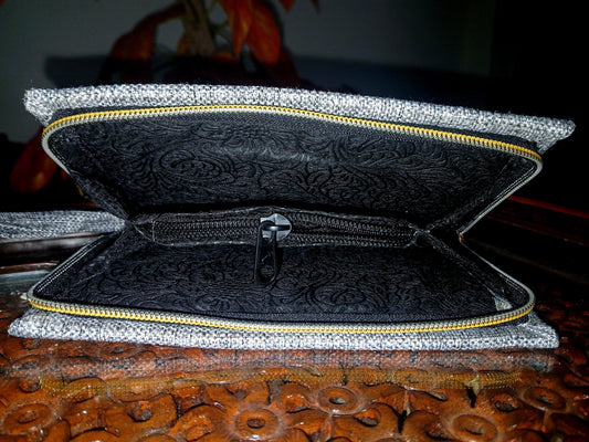 SOOKHRI CLUTCHES