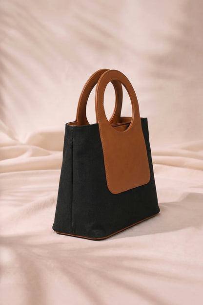 LOOP JUTE IN BLACK - SHOULDER BAG