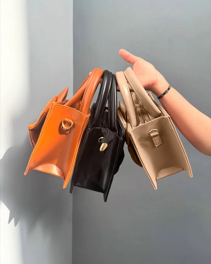 GLOSS BOW HANDBAG - PINK