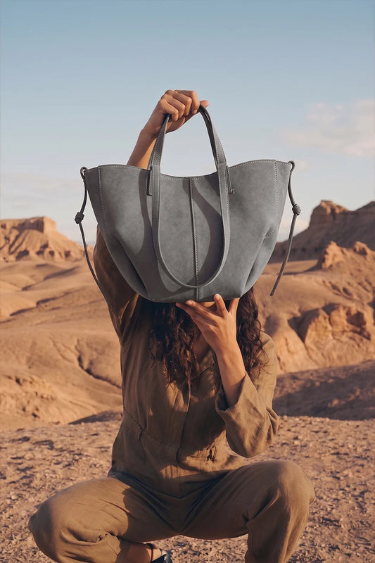 AERIS LUXURY TOTE - GRAY