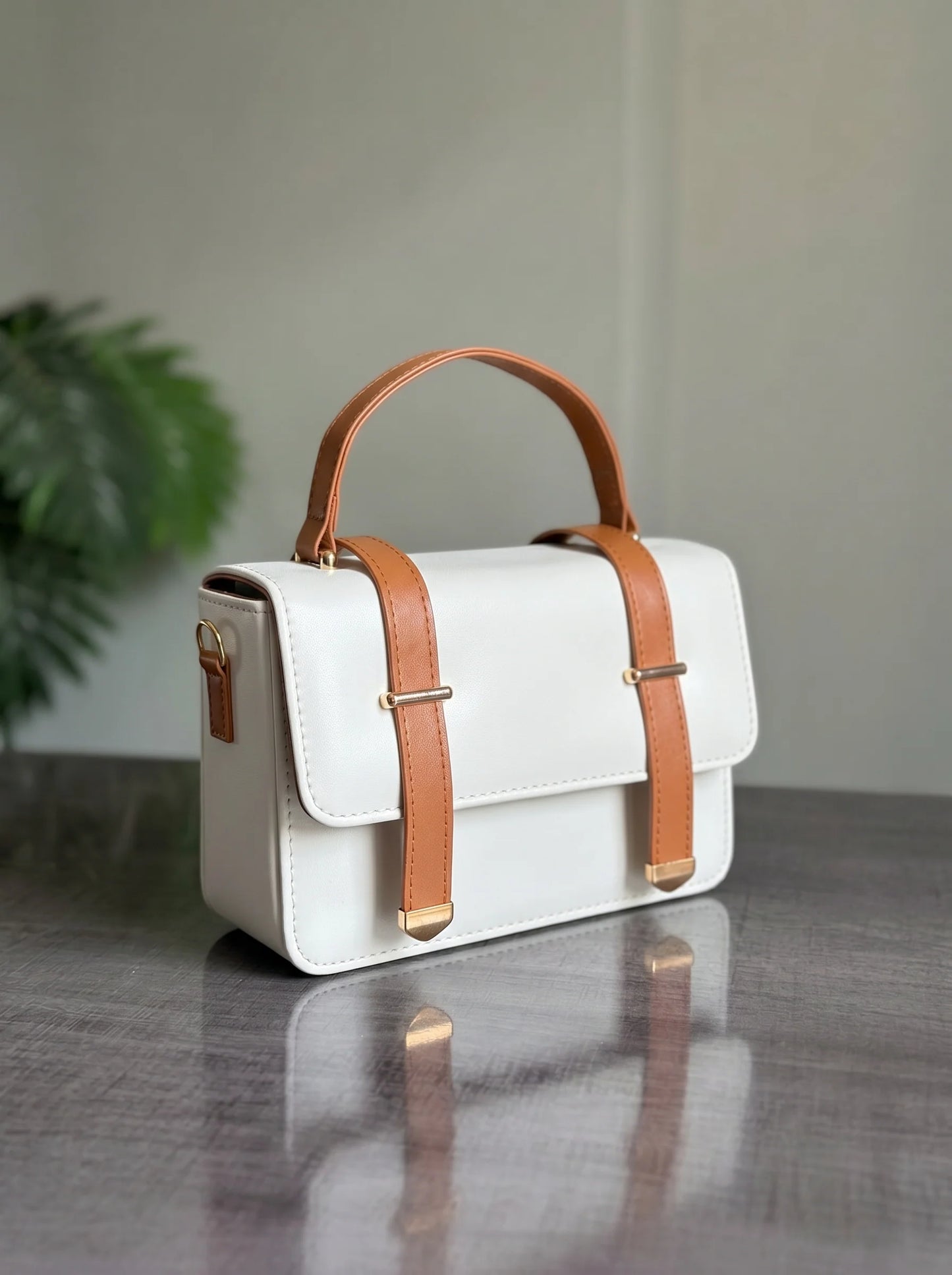 THE STELLA IN WHITE - HANDBAG