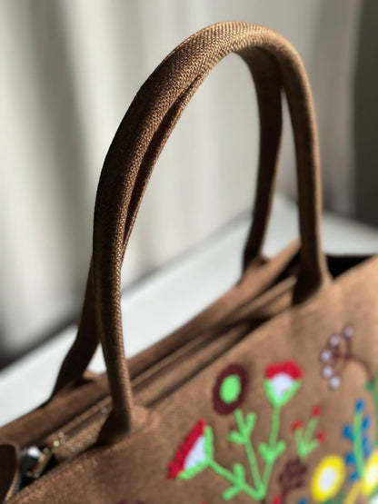HANDMADE EMBROIDERED JUTE TOTE FLORA - BROWN