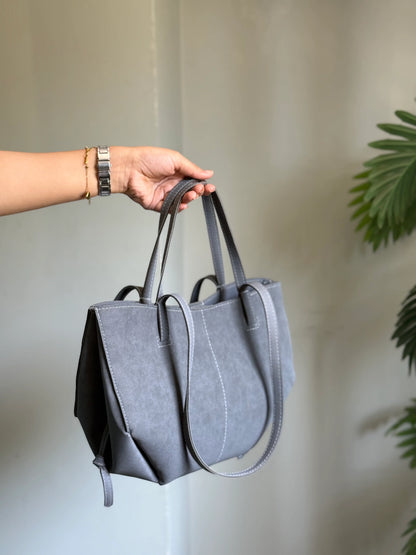 AERIS LUXURY TOTE - GRAY