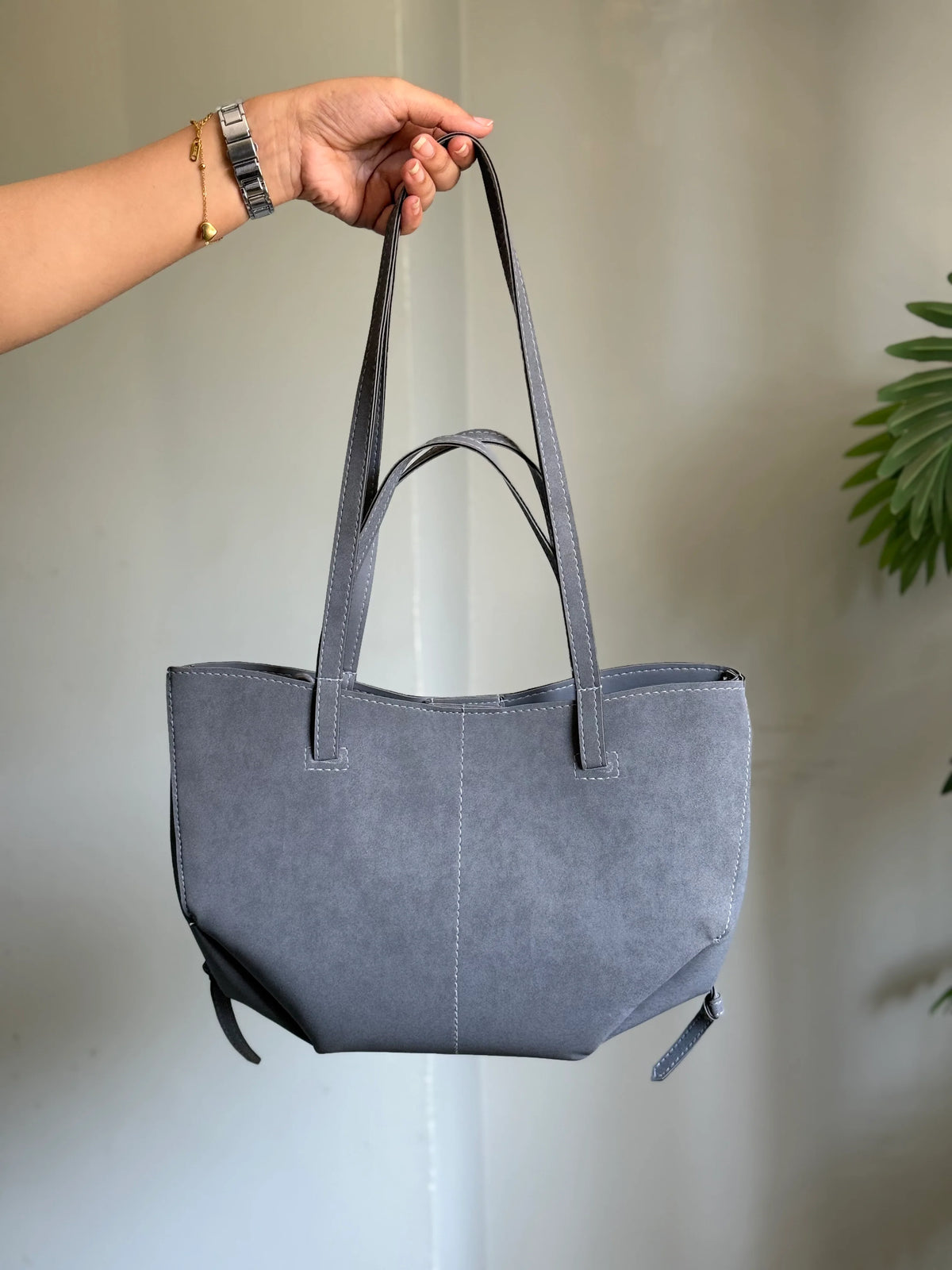 AERIS LUXURY TOTE - GRAY